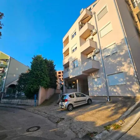 Iskra 2 Apartman
